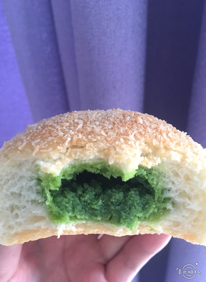 椰蓉奶酥小餐包