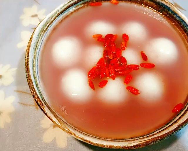 血糯米酒酿桂花汤圆的做法