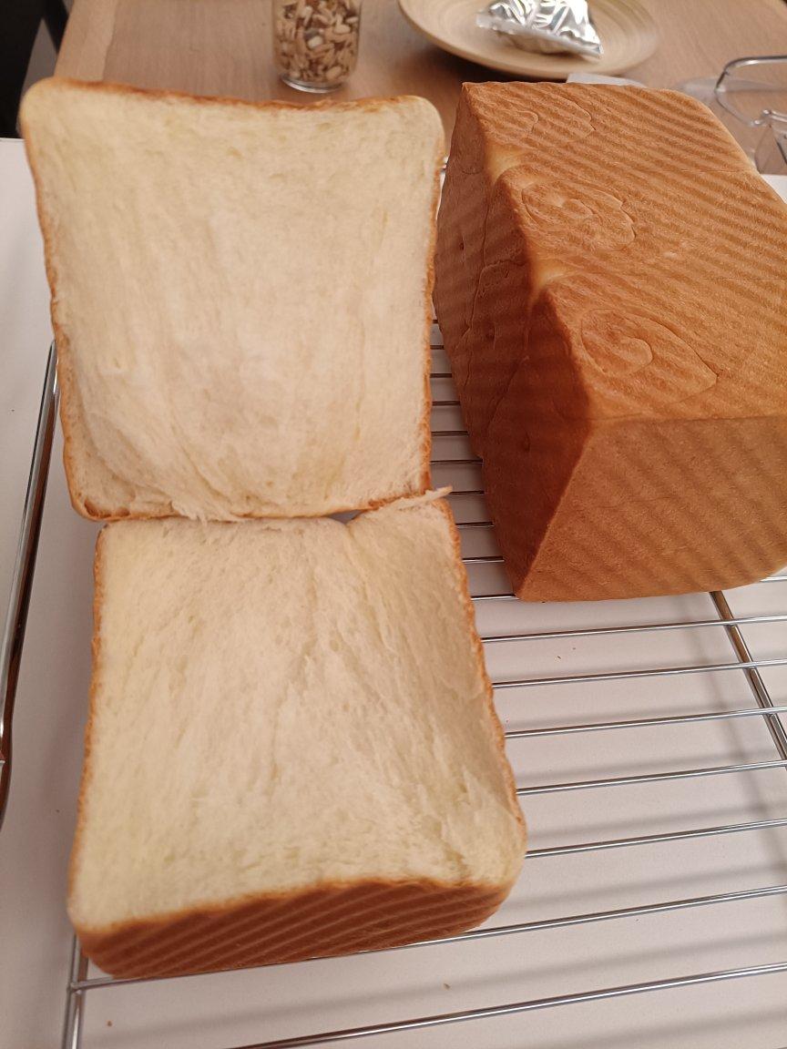 吐司，奶香手撕面包，超级香浓