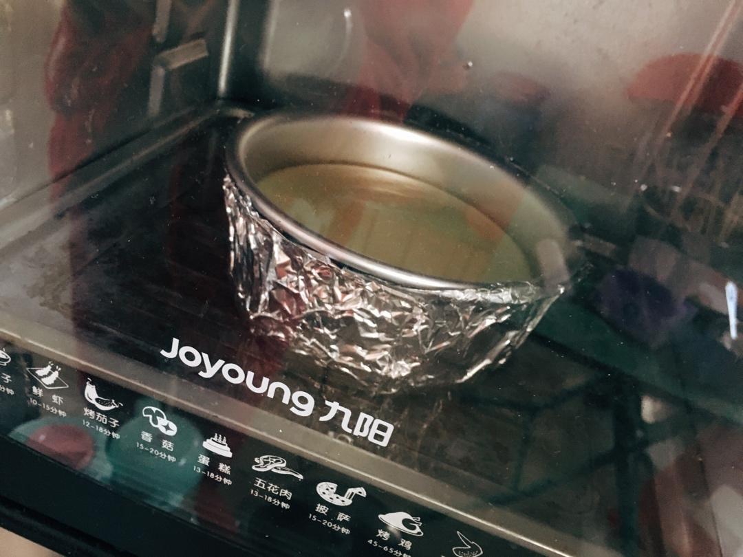 不开裂不回缩不掉皮的酸奶水浴法蛋糕