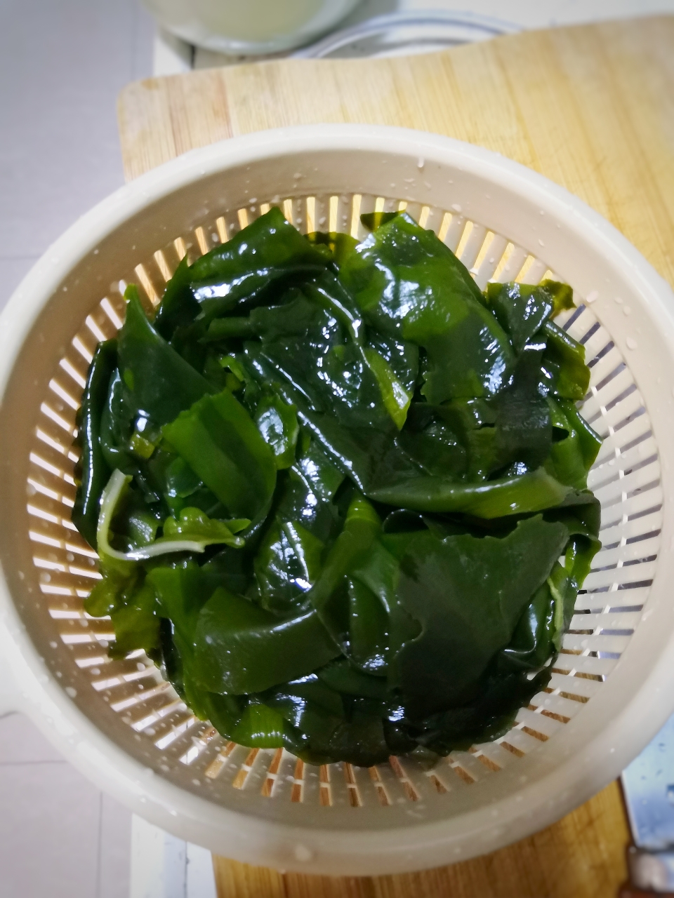 海藻牛肉豆腐汤的做法 步骤1