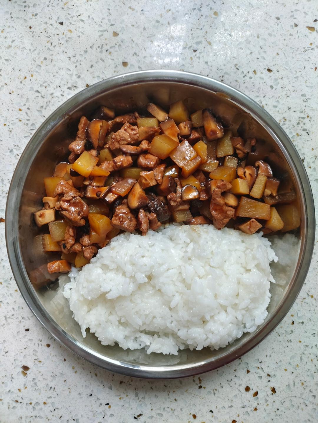 ㊙️香菇土豆肉沫拌饭❗️比外卖还好吃