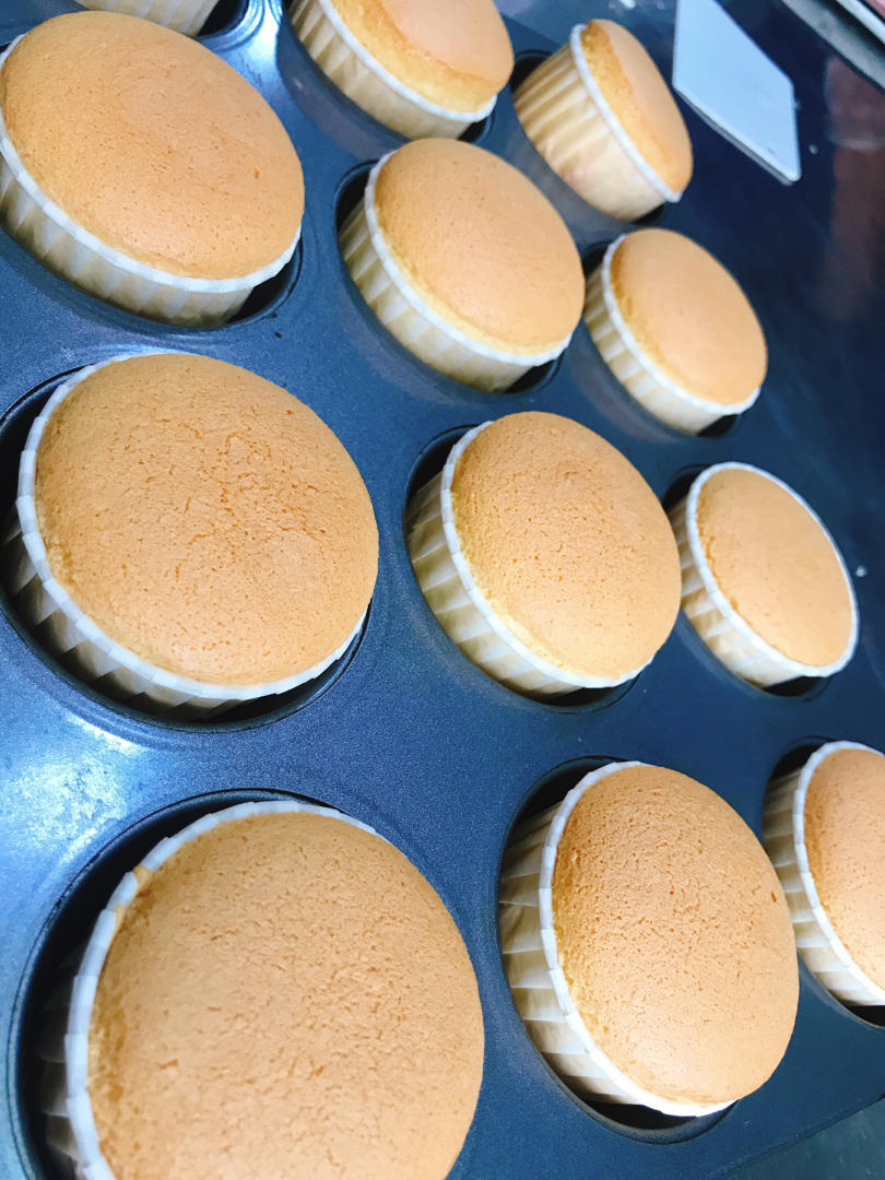 凉了也不回缩的戚风纸杯蛋糕🍰超级绵软 适合宝宝吃哦