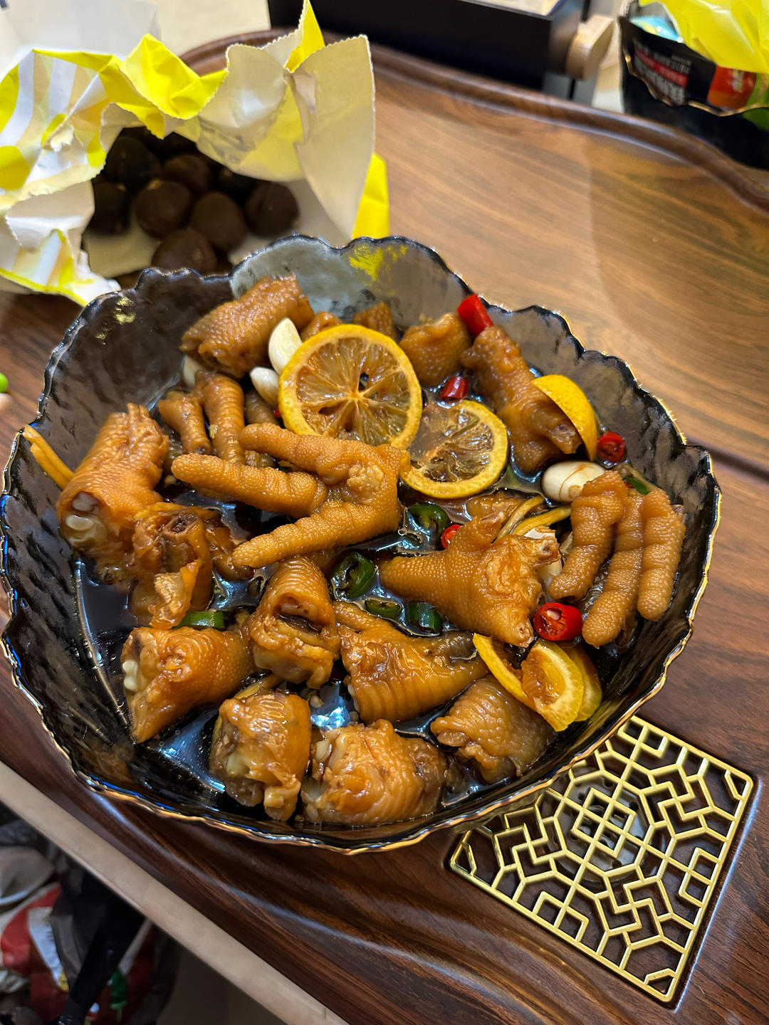 停不下来的秘制凉拌鸡爪