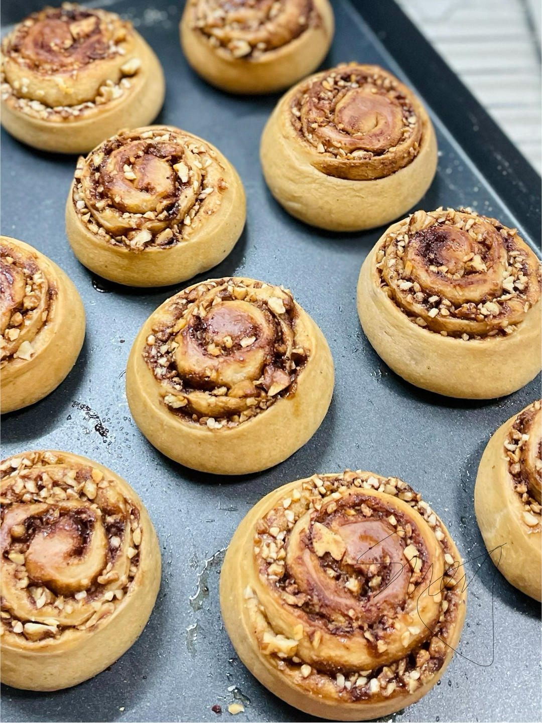 没有什么比这款坚果肉桂卷更适合冬天了！