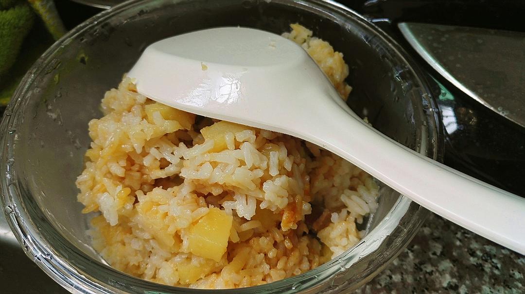 土豆焖饭（电饭锅版）