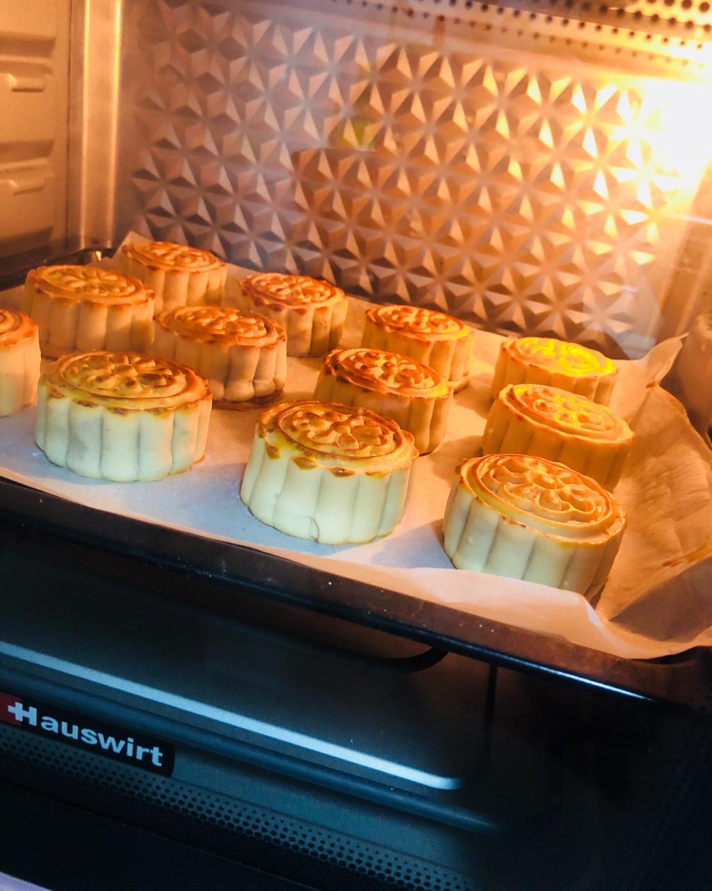 广式月饼——咸蛋黄豆沙月饼（新手版）