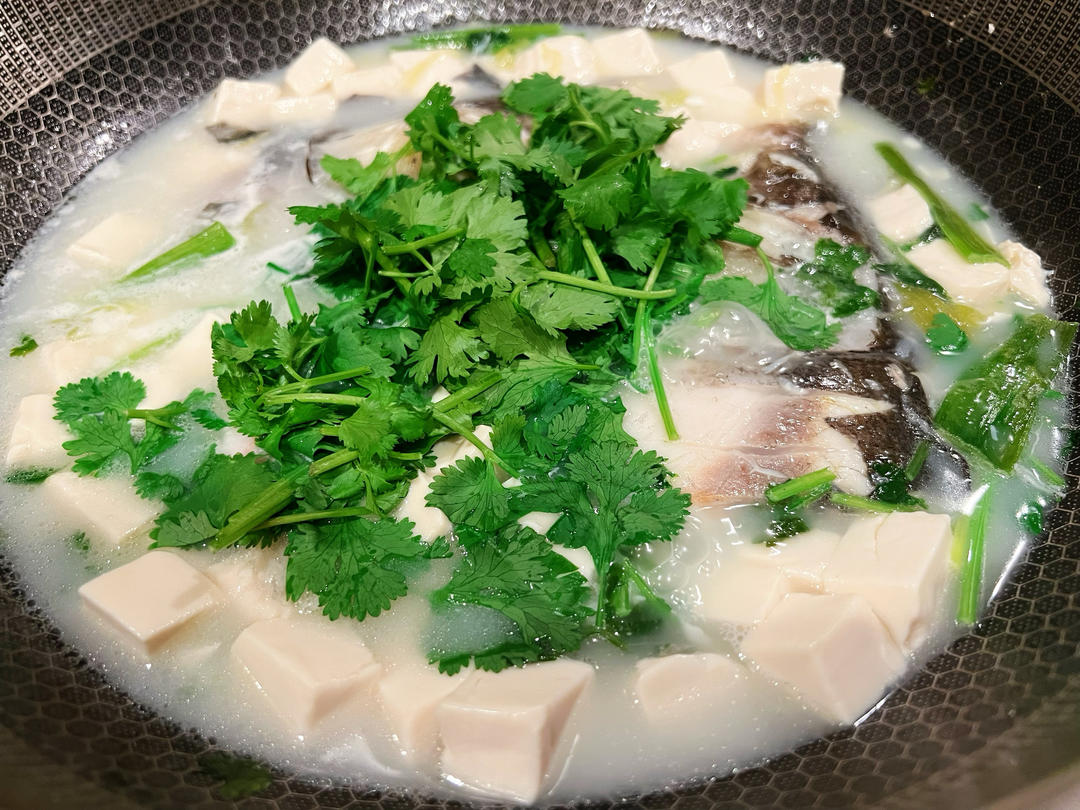 鱼头豆腐汤