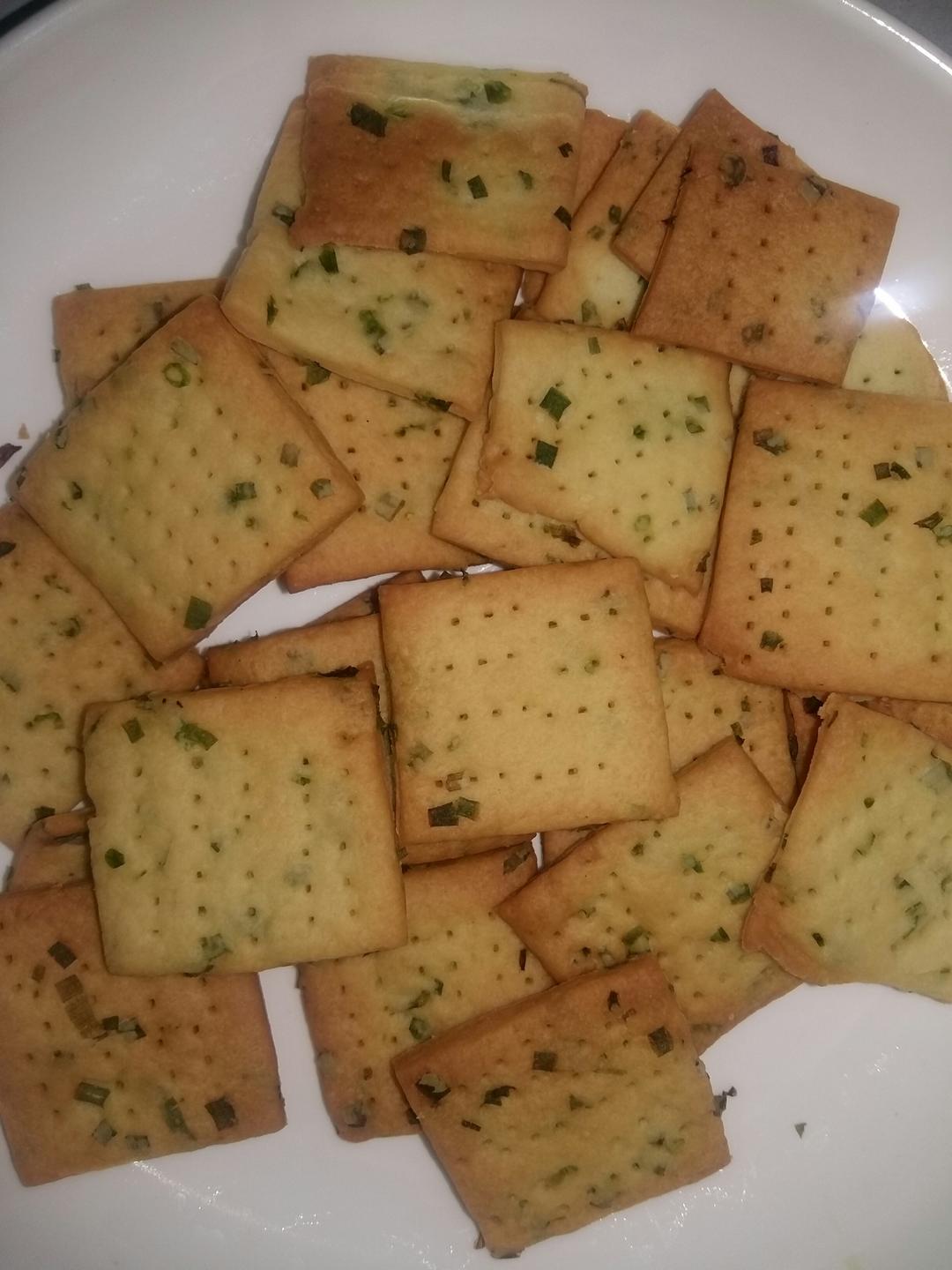 嘎嘣脆——香葱苏打饼干