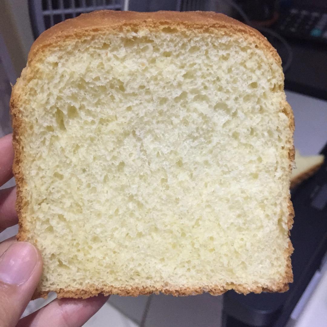 牛奶鸡蛋吐司