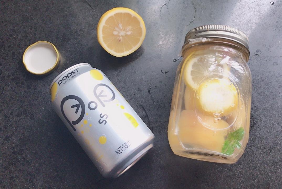 夏日清凉桃子汽水