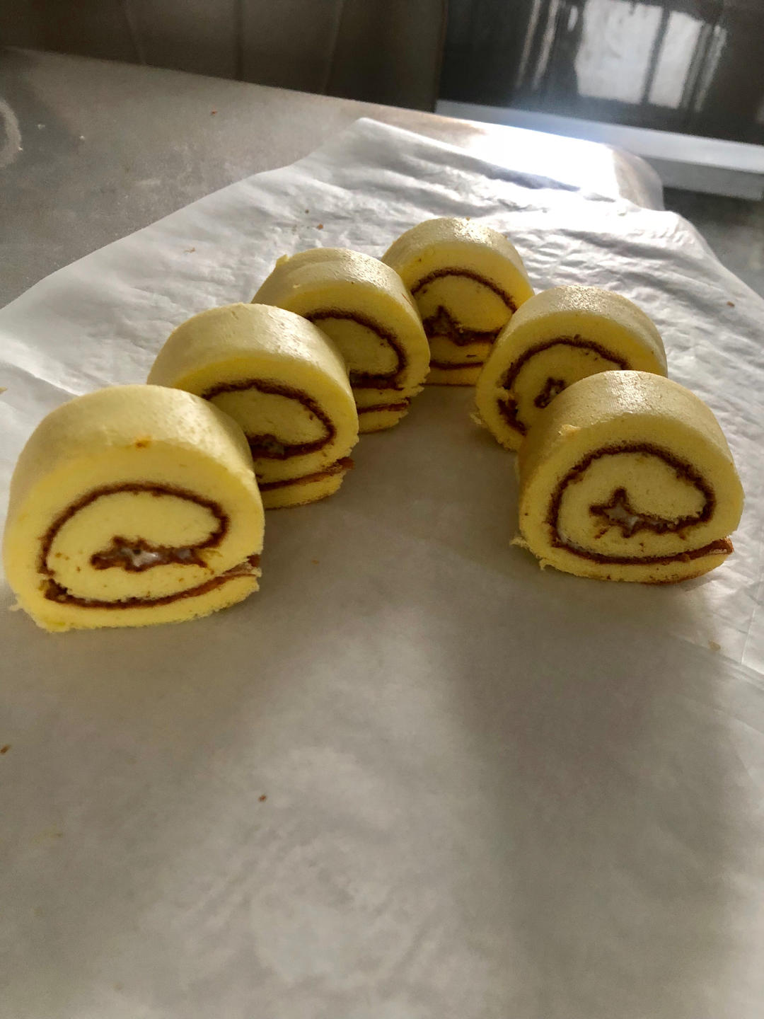 蛋糕卷这样做‼️不掉皮不开裂（小视频食谱）