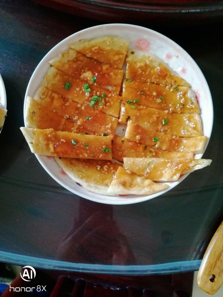 诸姐姐做的蒜蓉酱香饼