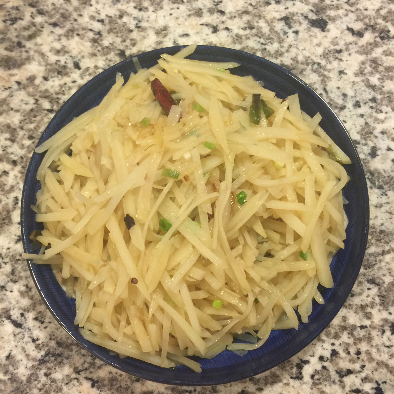 酸辣土豆丝-不用再愁不辣不酸了