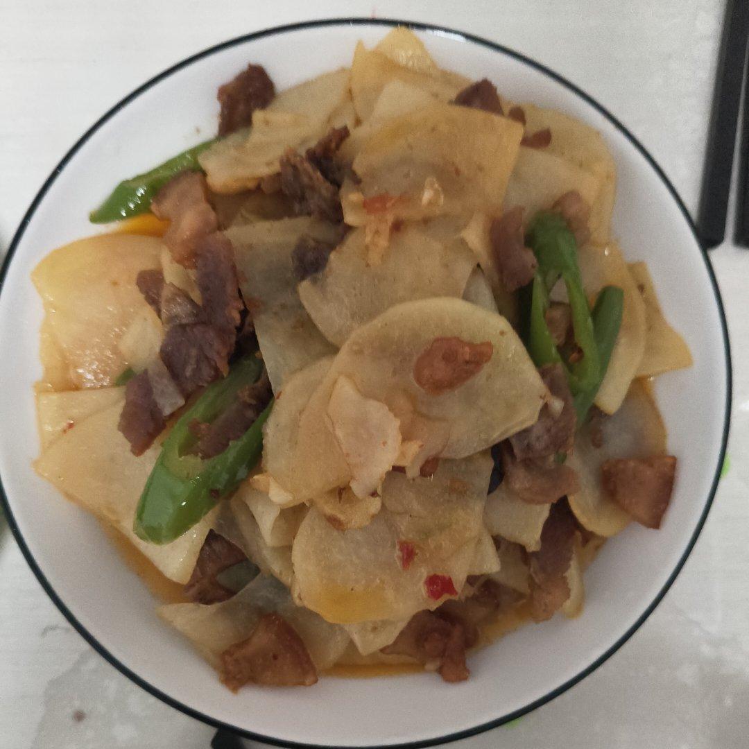 土豆片炒肉