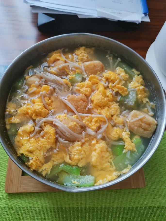 丝瓜金针菇鸡蛋汤