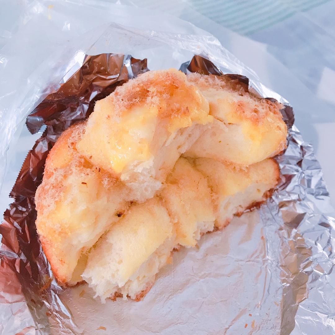 肉松手撕面包—超软会爆浆的面包哟