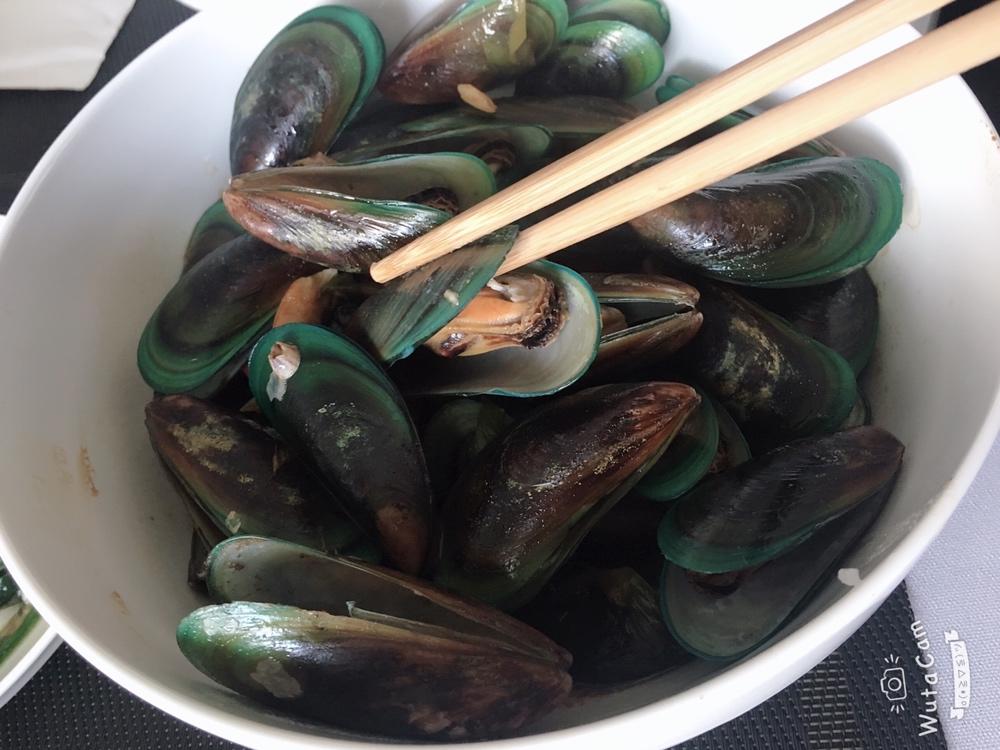 新手炒翡翠贻贝/青口贝(Green mussels)的做法 步骤7