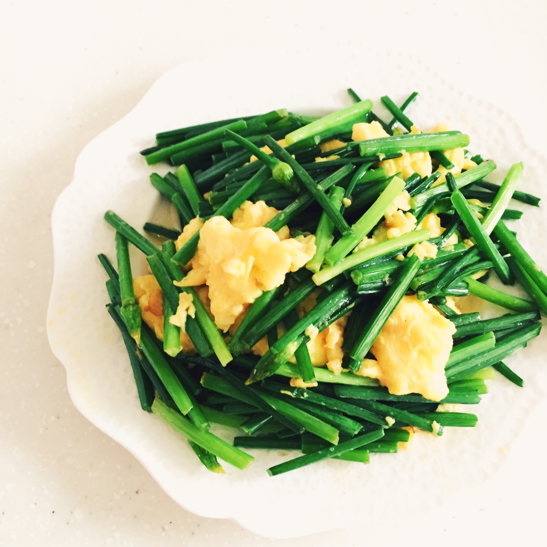 韭菜花炒鸡蛋