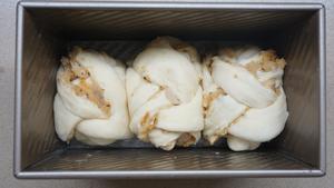 奈雪新品‼️巨好吃的黑椒肠土豆泥土司的做法 步骤14