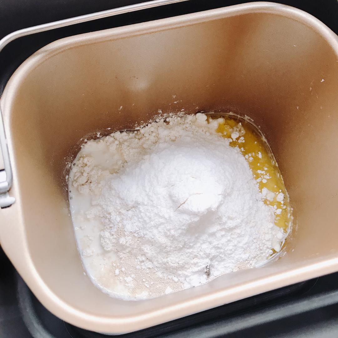 纯奶手撕吐司的做法 步骤1