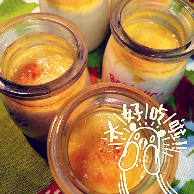 Crèmebrulée。法式烤布雷。焦糖布丁。