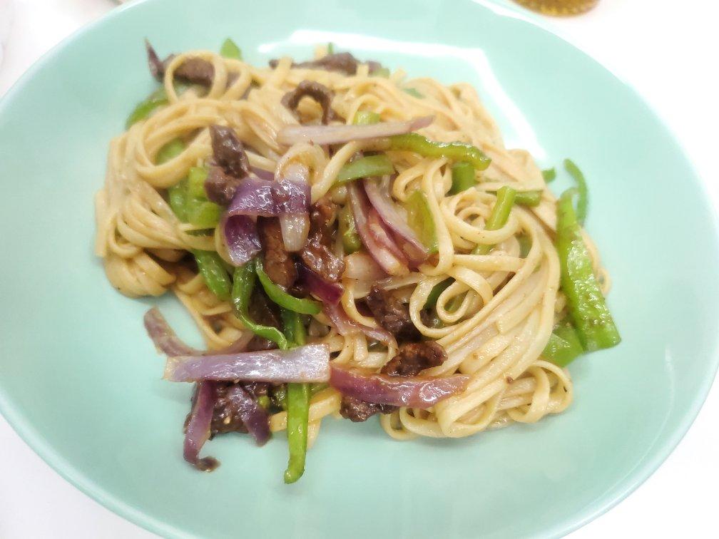 比餐厅好吃的黑椒牛柳意面🍝零失败简单教程