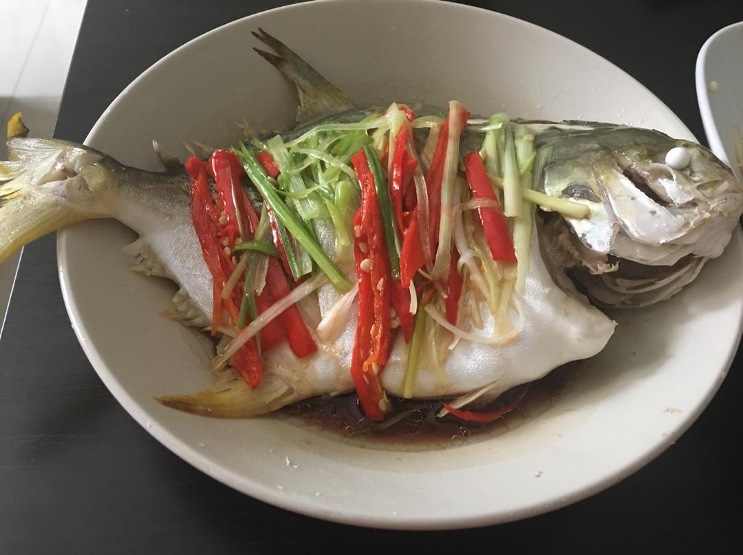 清蒸鲳鱼