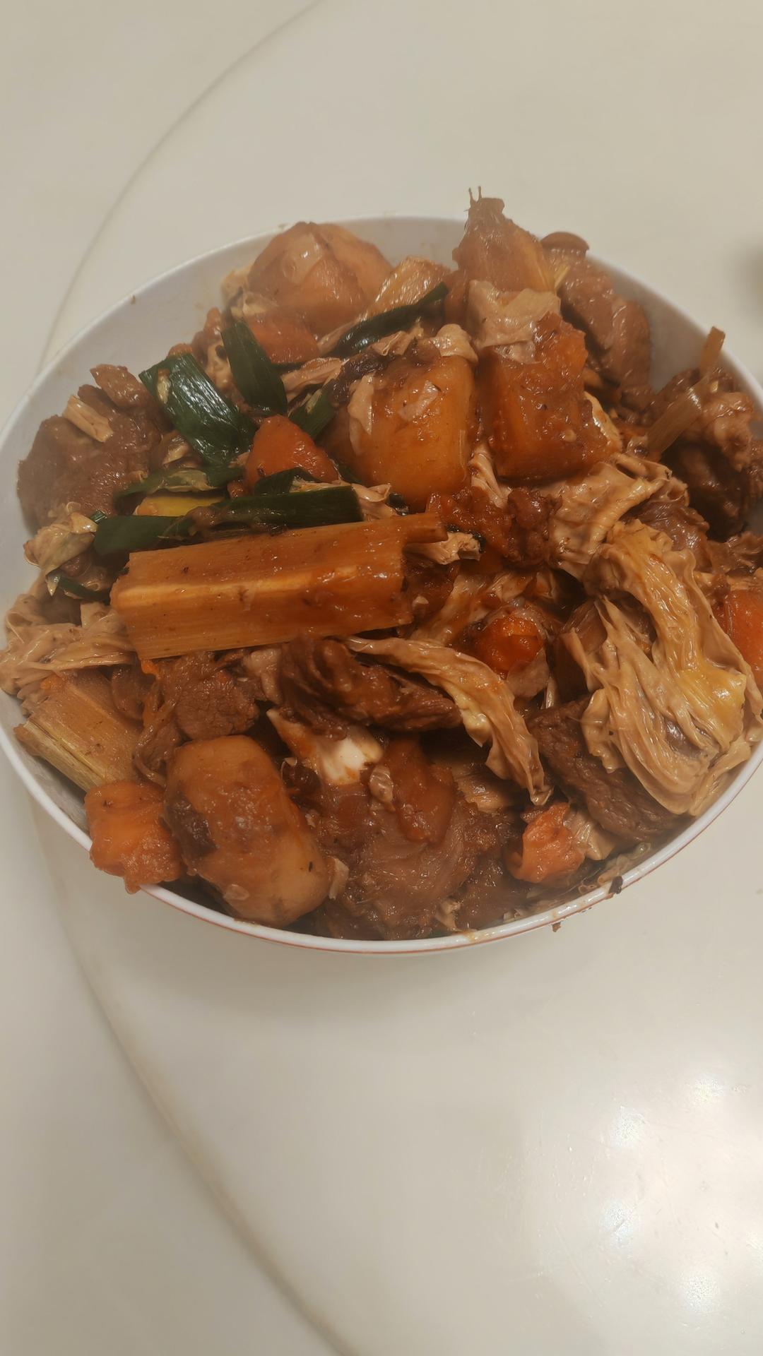 广式焖羊肉，羊肉煲