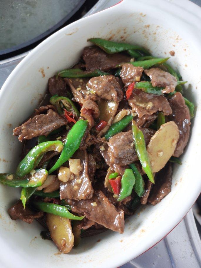 【小高姐】青椒牛肉 如何炒出嫩滑的牛肉