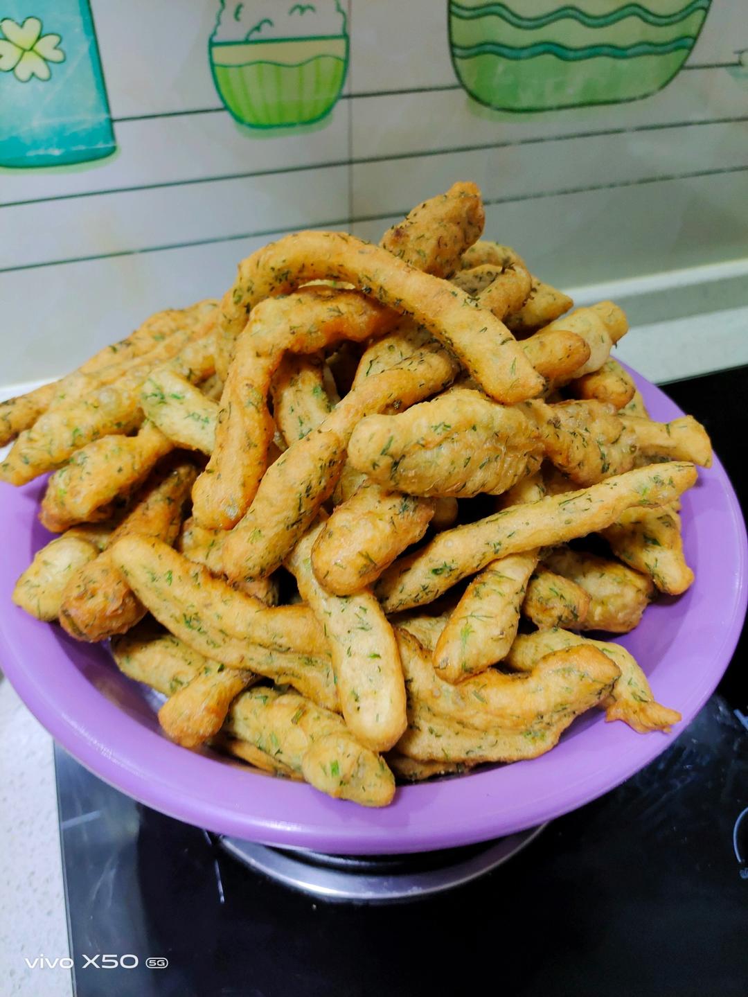 rhq8gl做的家庭版茴香小油条