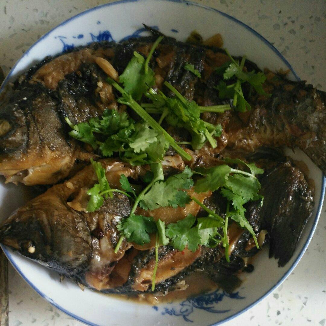 家常红烧鱼