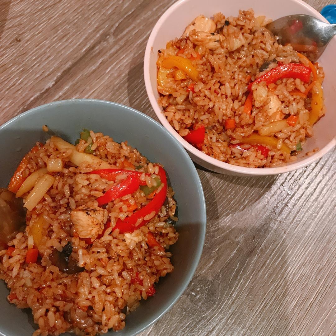 土豆胡萝卜鸡肉焖饭