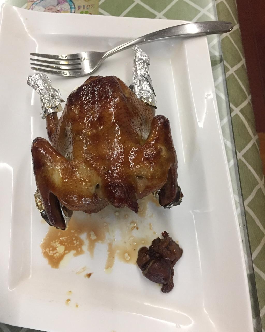 吮指脆皮烤乳鸽（自制酱汁版）