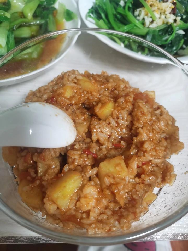 超级简单的西红柿烩饭