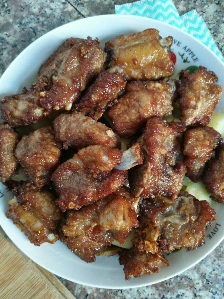 香酥排骨蒸土豆