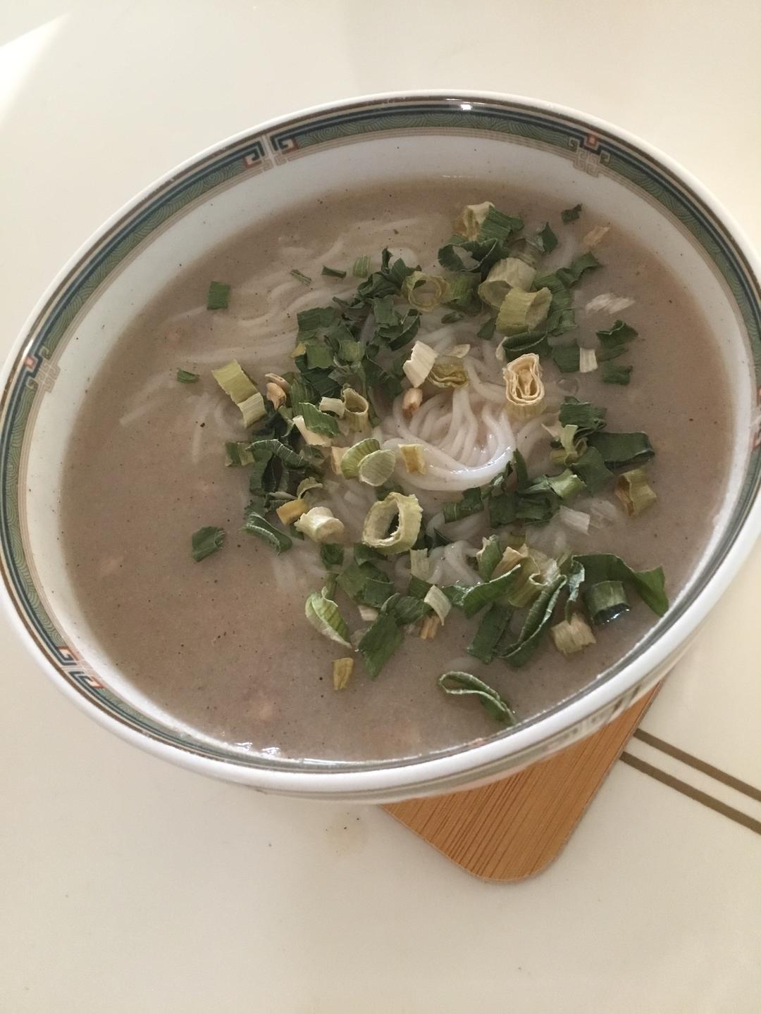 漢味小吃：黑胡椒碎魚糊湯粉