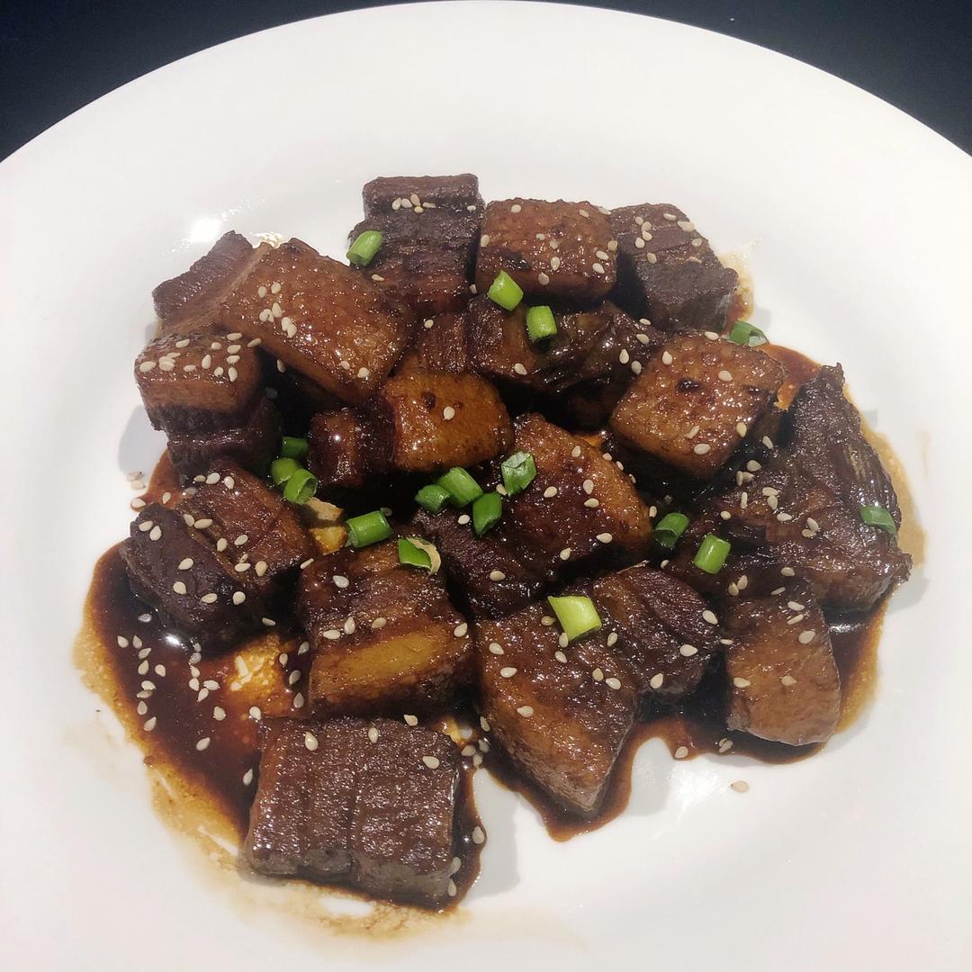 私房红烧肉 垂涎三尺软糯无比