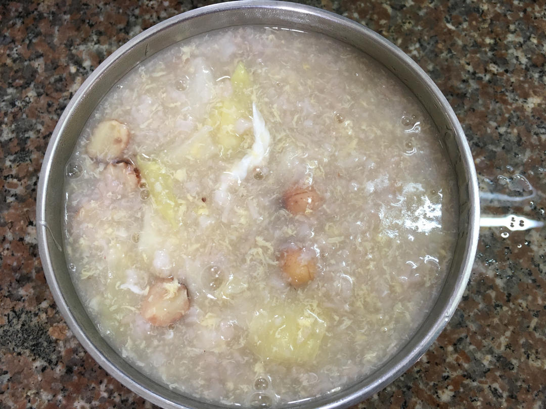 莲子包菜蛋花粥