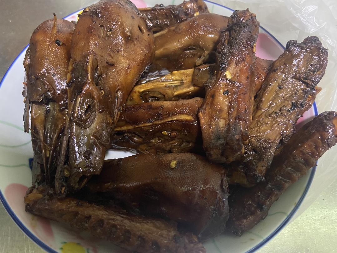 周黑鸭风味鸡翅，鸡爪（鸭脖鸭翅鸭舌锁骨均可）