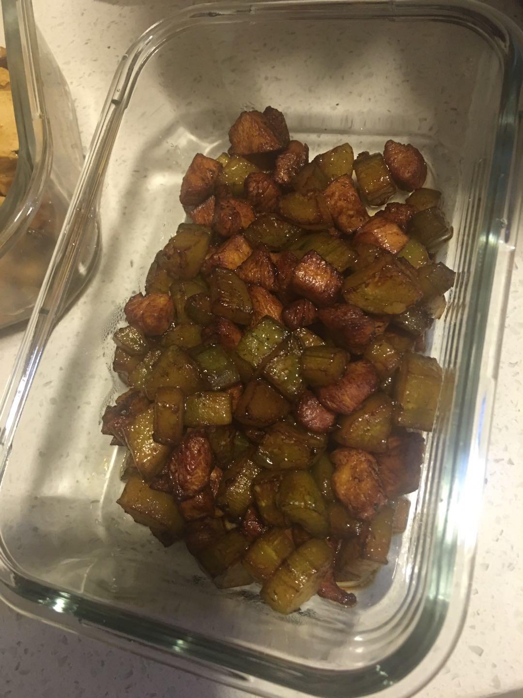 胡萝卜黄瓜鸡胸肉