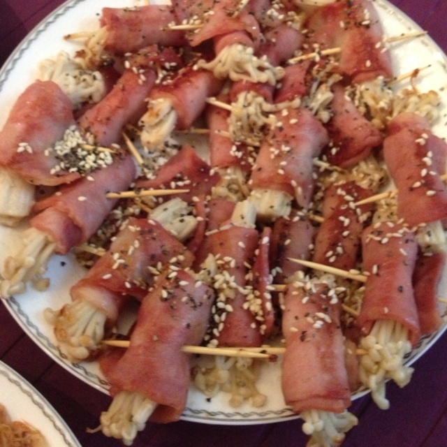 香煎培根金针菇卷