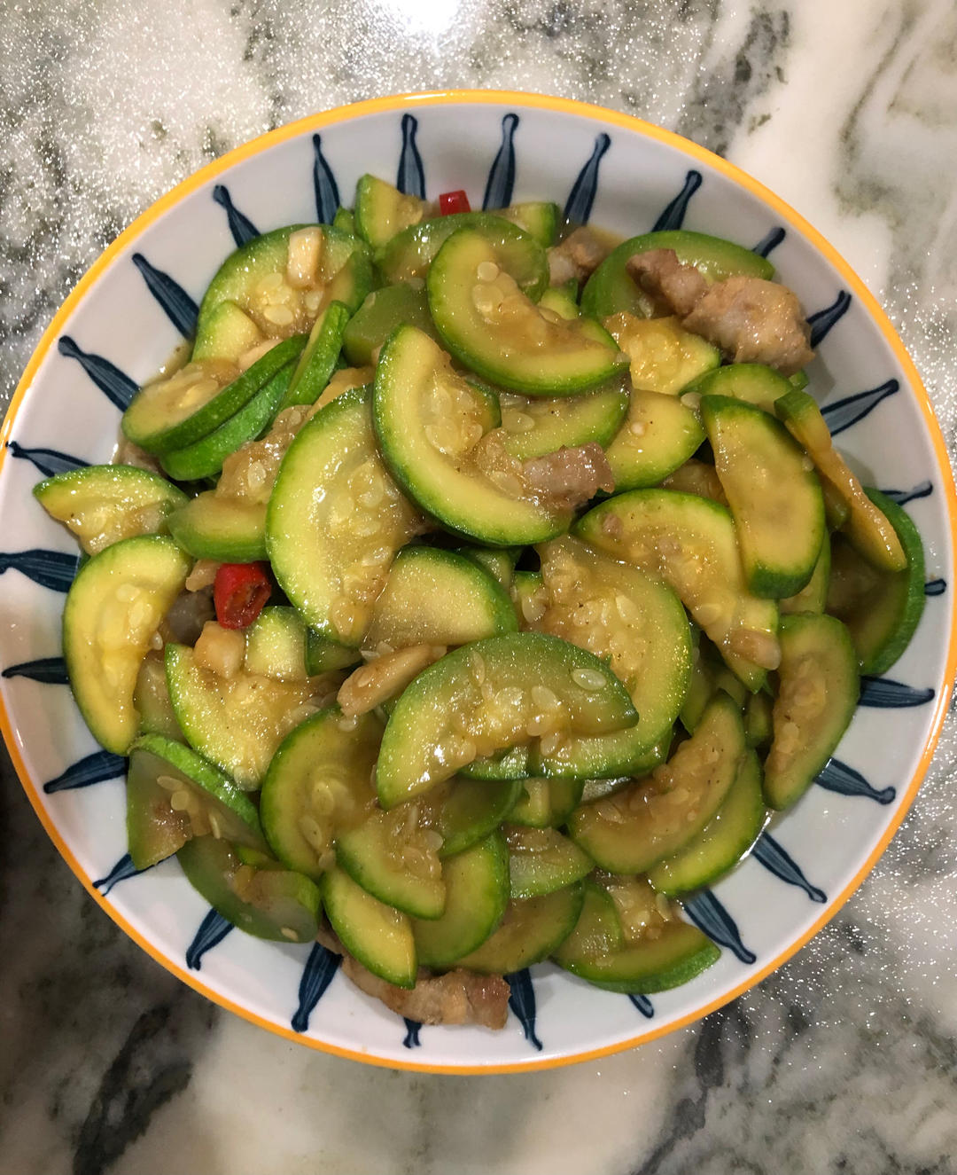 五花肉炒云南小瓜