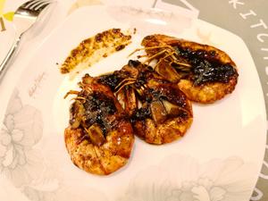 超简单超美味的黑椒虾的做法 步骤5