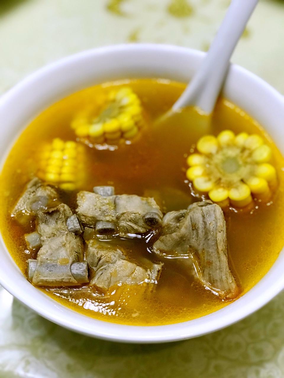 番茄土豆玉米排骨汤