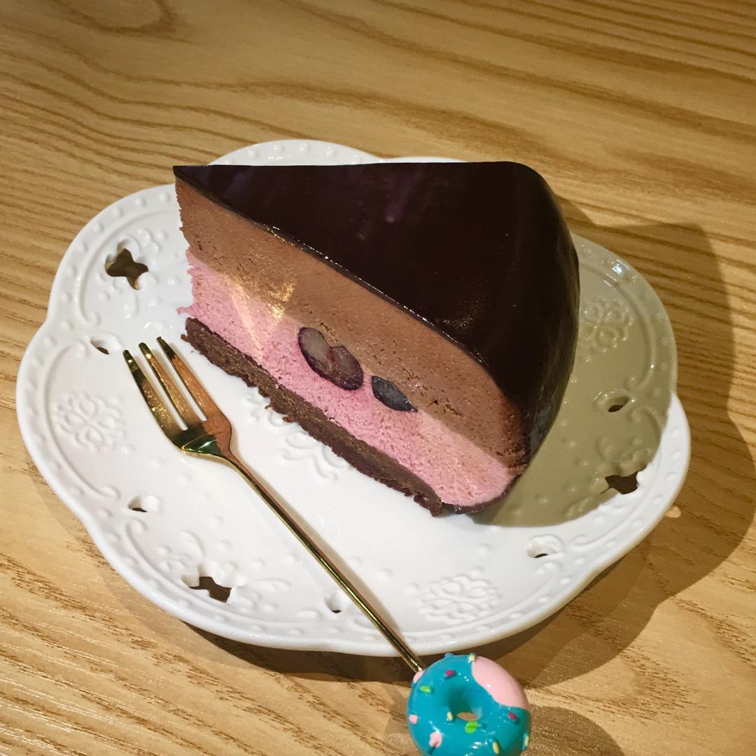 巧克力树莓慕斯~~~巧克力镜面