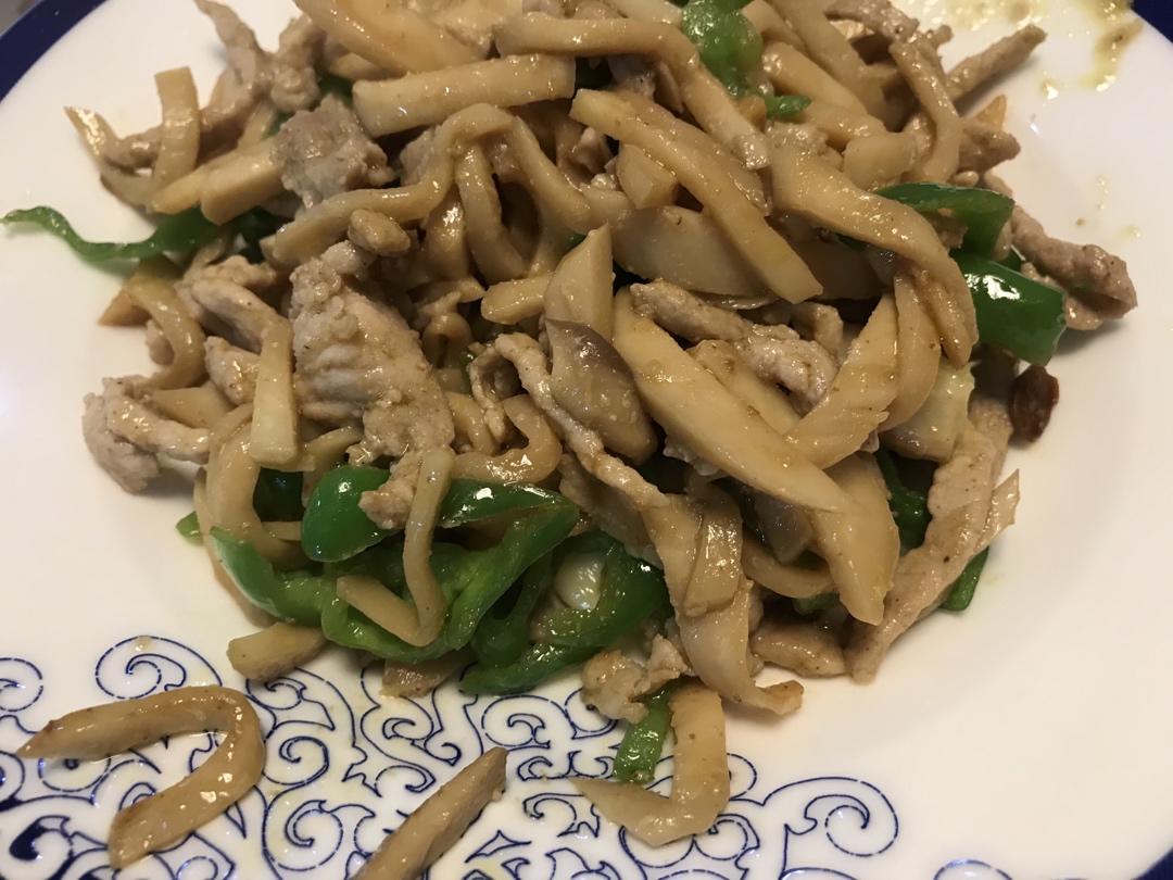 杏鲍菇炒肉丝