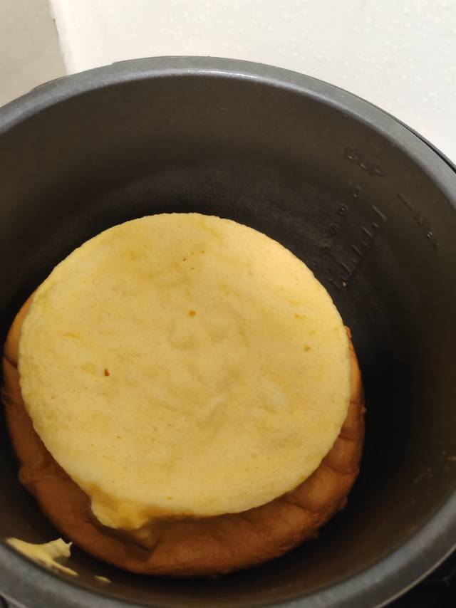 简单的电饭锅蛋糕(不用秤版)