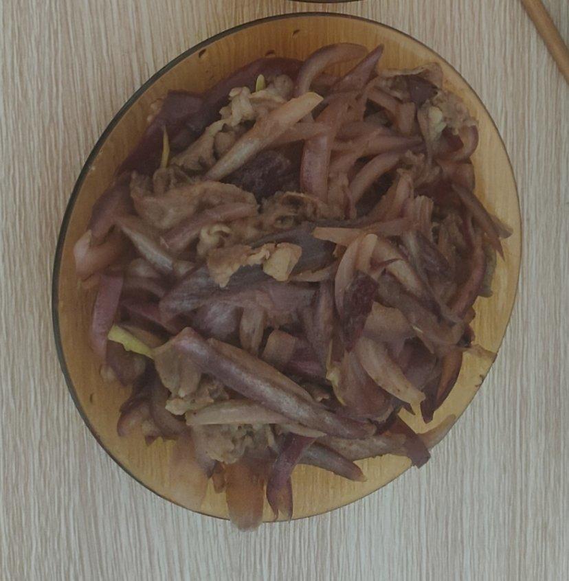 炒了20多年的葱爆羊肉