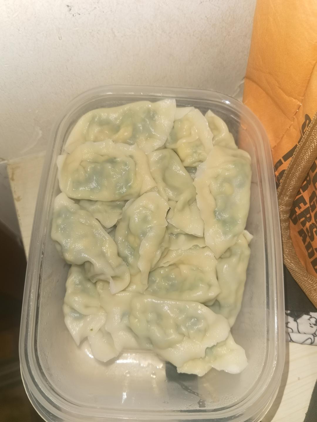 韭菜鸡蛋虾仁三鲜饺子